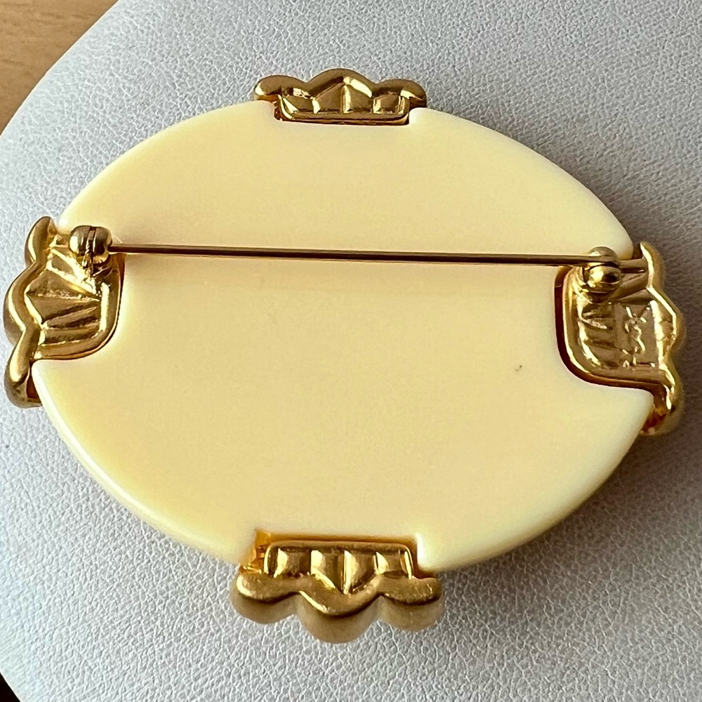 VINTAGE YSL YVES SAINT LAURENT CREAM TORTOISE MALTESE CROSS BROOCH PIN STATEMENT - Picture 15 of 16